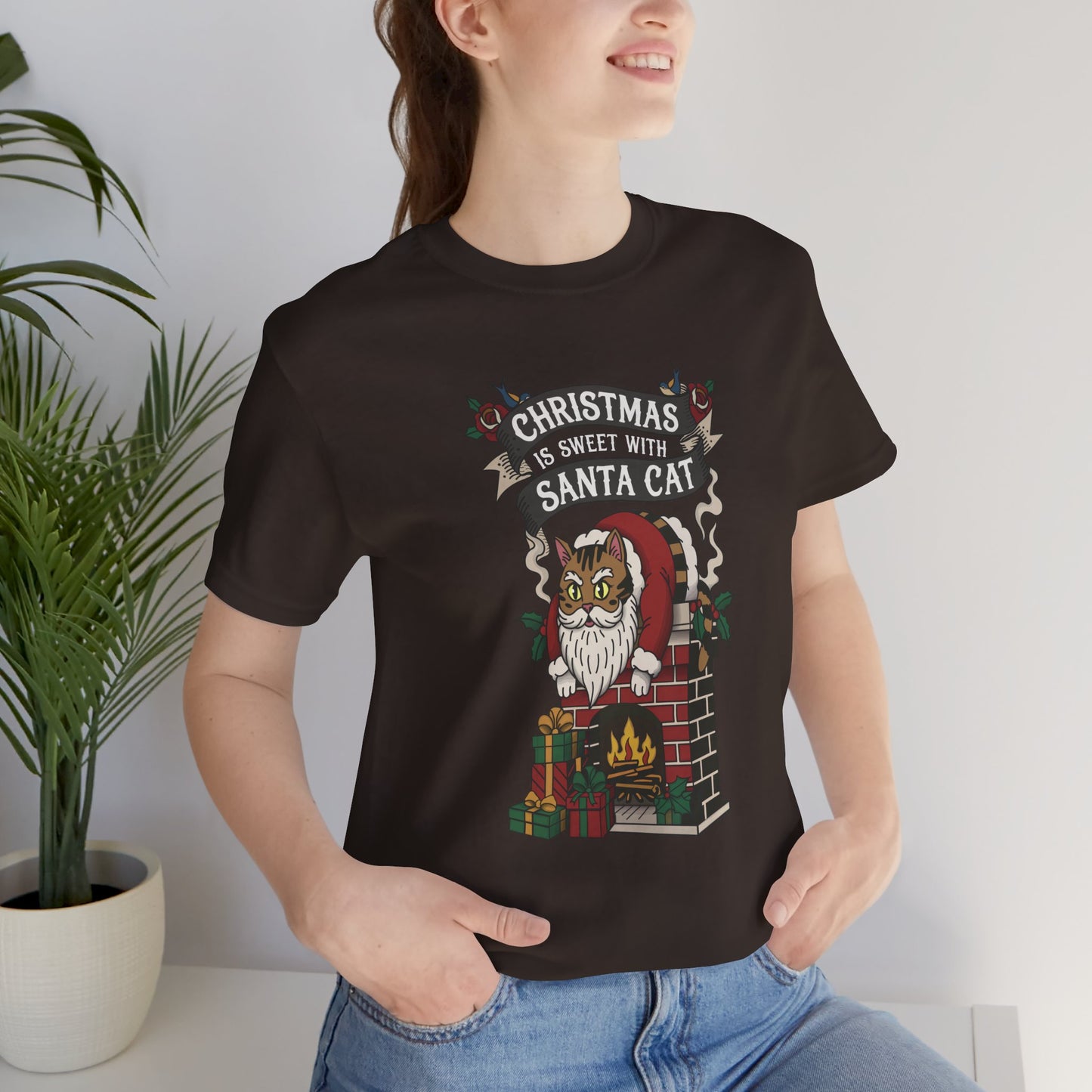 Santa Cat Stuck in the Chimney – Funny Retro Christmas Tee